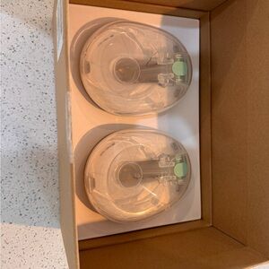 Willow 360 Breast Pump with bags